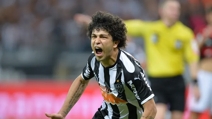 Hoje vou postar um filme de 10 minutos sobre a copa do brasil de 2014 do GALO, que eu fiz.

Um video como voces nunca viram antes sobre o Galo, com Imagens raras e ineditas sobre esse titulo.

Espero que gostem! levou 3 dia pra montar esse conteudo, de coração.