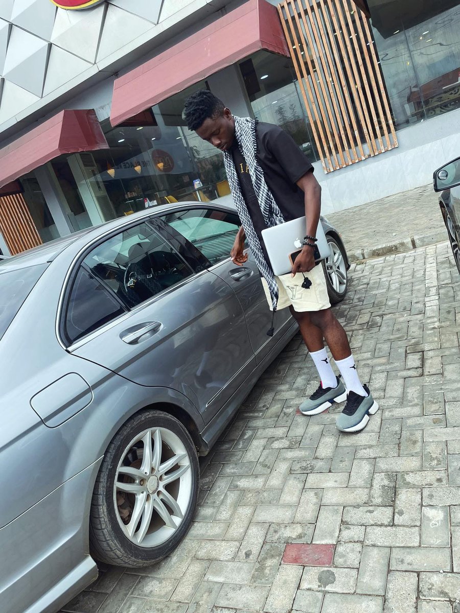 Vee📊🫆 tweet media