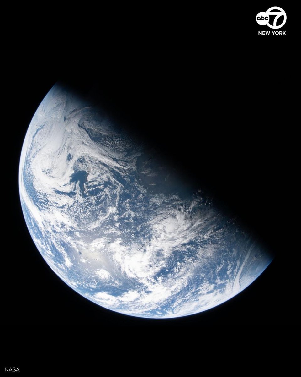 Eyewitness News tweet media