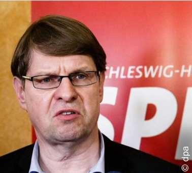 Der 19 Uhr Jesus tweet media