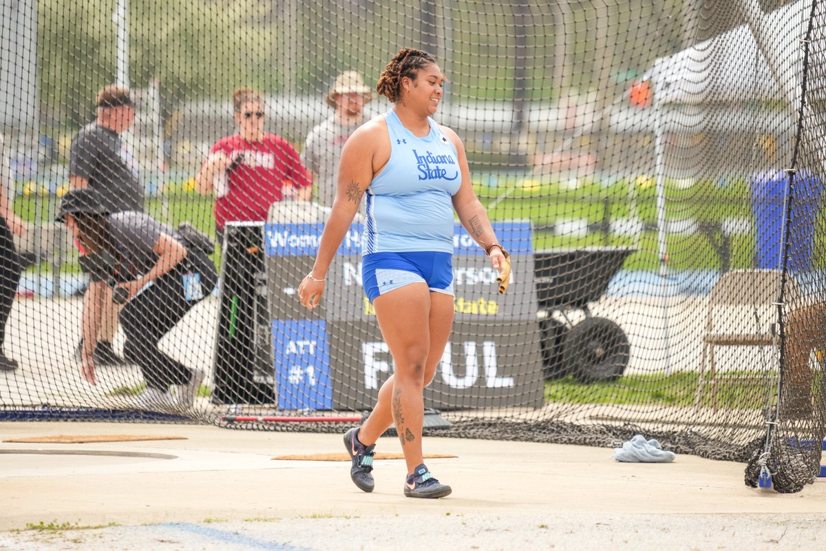 IndStXCTF's tweet photo. Off and running with the 🔨

All five Sycamores already over the 50-meter mark, including big PRs from @emma_yoder15 (57.81m/189-8) and @CoraWilliams25 (57.16m/187-6)

#MarchOn | #StayRooted https://t.co/mvdb5dZQ5T