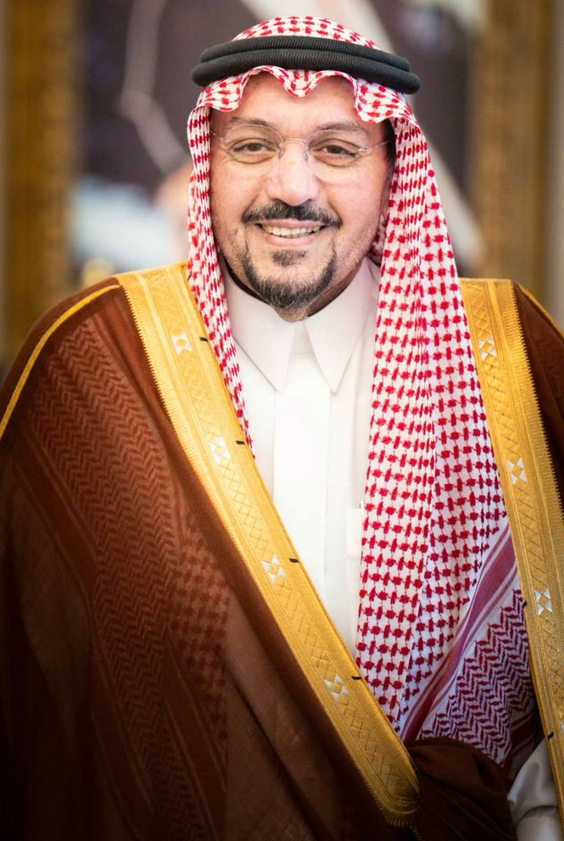 هنأ سموه رئيس وأعضاء ولاعبي النادي بهذا الإنجاز الرياضي، مشيدًا بما قدمه الفريق من مستويات متميزة وروح تنافسية عالية أسهمت في تحقيق هذا الإنجاز التاريخي..

سمو #أمير_منطقة_القصيم يبارك تأهل نادي الصقر بالبصر إلى دوري يلو لأندية الدرجة الأولى للمحترفين.