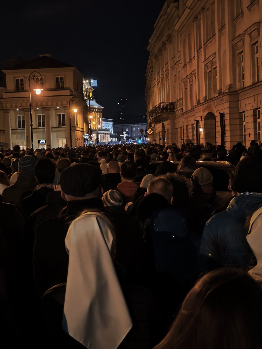 Krzysztof Ziemiec tweet media