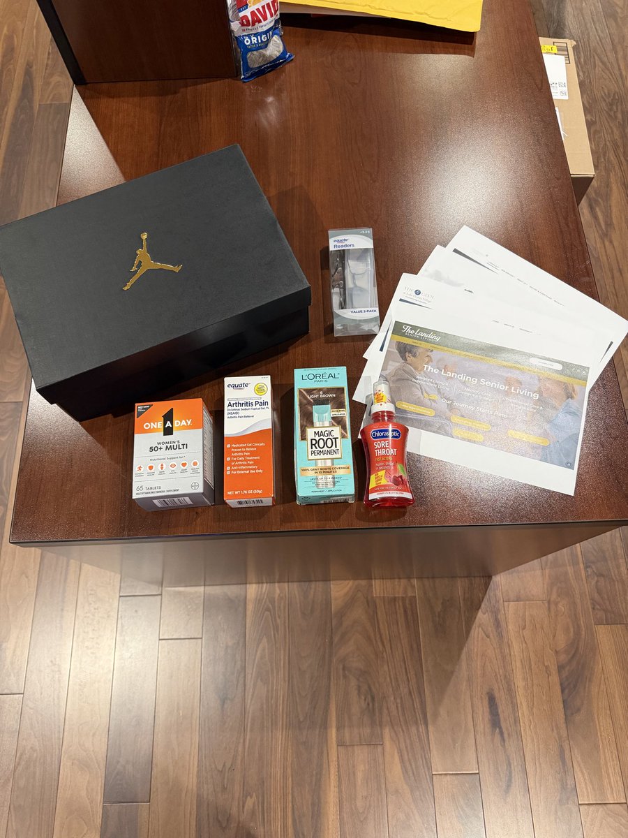 Brett Thorson tweet media