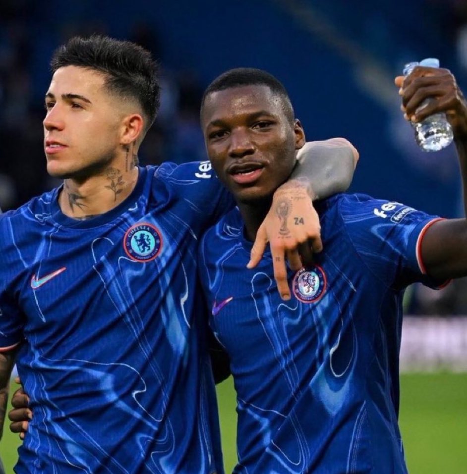 عمرو tweet media