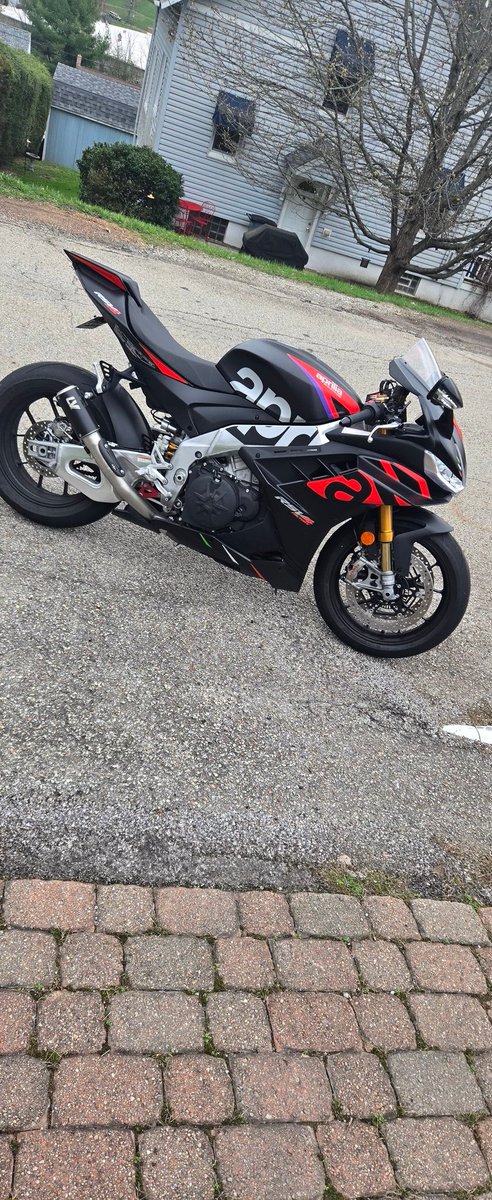 V4Tyrant🏍 tweet media