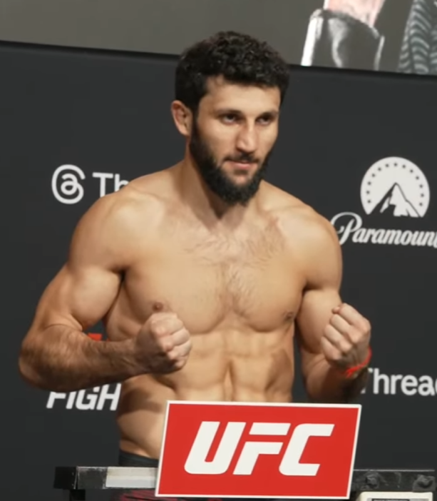 Narcocop's tweet image. ⚖️ UFC Vegas 115 Weigh In 🧵
Azamat Bekoev :  Clearly looked a bit drained last time out.  He needed the box and seemed to have much less energy last time.  This time, on the right looks much better and a different energy about him.