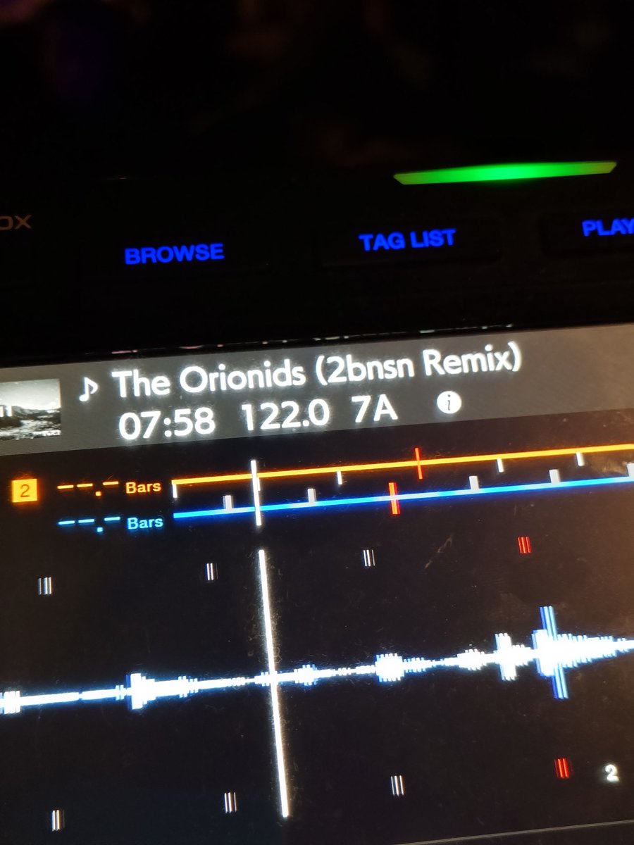 twoway / やん tweet media