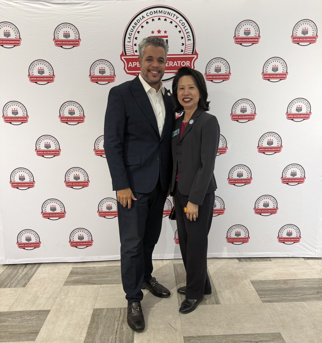 LaGuardiaAPEX's tweet photo. Graduations to our latest Turner School of Construction Management cohort at LaGuardia Community College!

Thank you to all participants for your dedication and growth. Wishing you continued success in construction and government contracting.

#LaGuardiaAPEX #TurnerConstruction https://t.co/o8y1IkODnJ