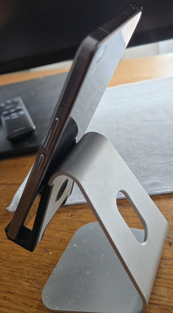 Evan Blass tweet media