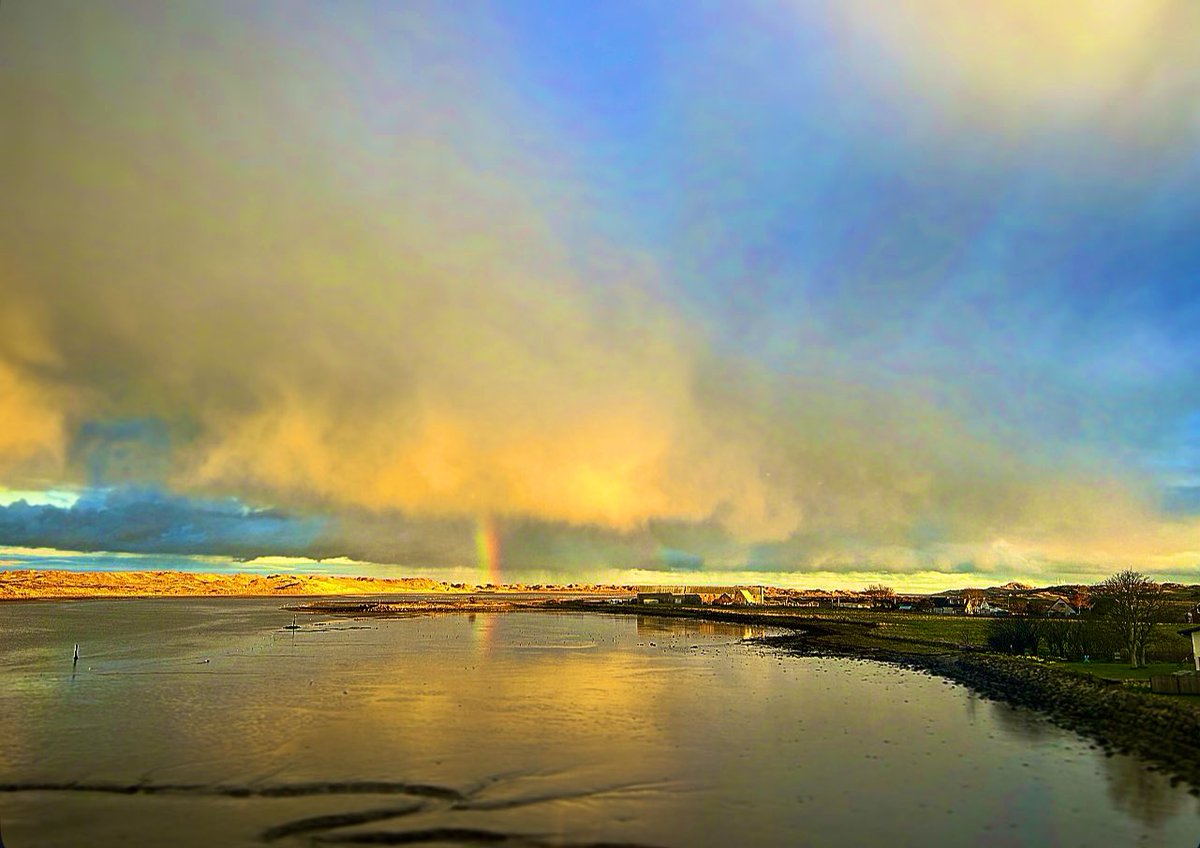 𝙻𝚊𝚞𝚛𝚊 𝚂𝚔𝚊𝚒𝚏𝚎-𝙺𝚗𝚒𝚐𝚑𝚝 💙 tweet media