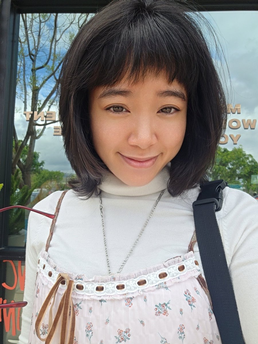 Phoebe Chan 🐝🌸 Densetsu.EXE tweet media