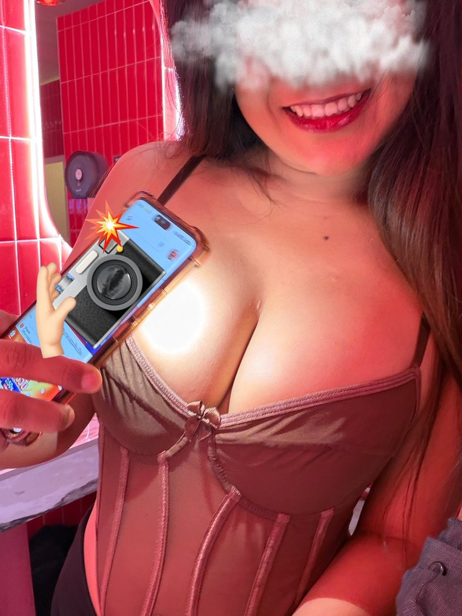 น้องบี โลกสิบใบ 🥵 tweet media