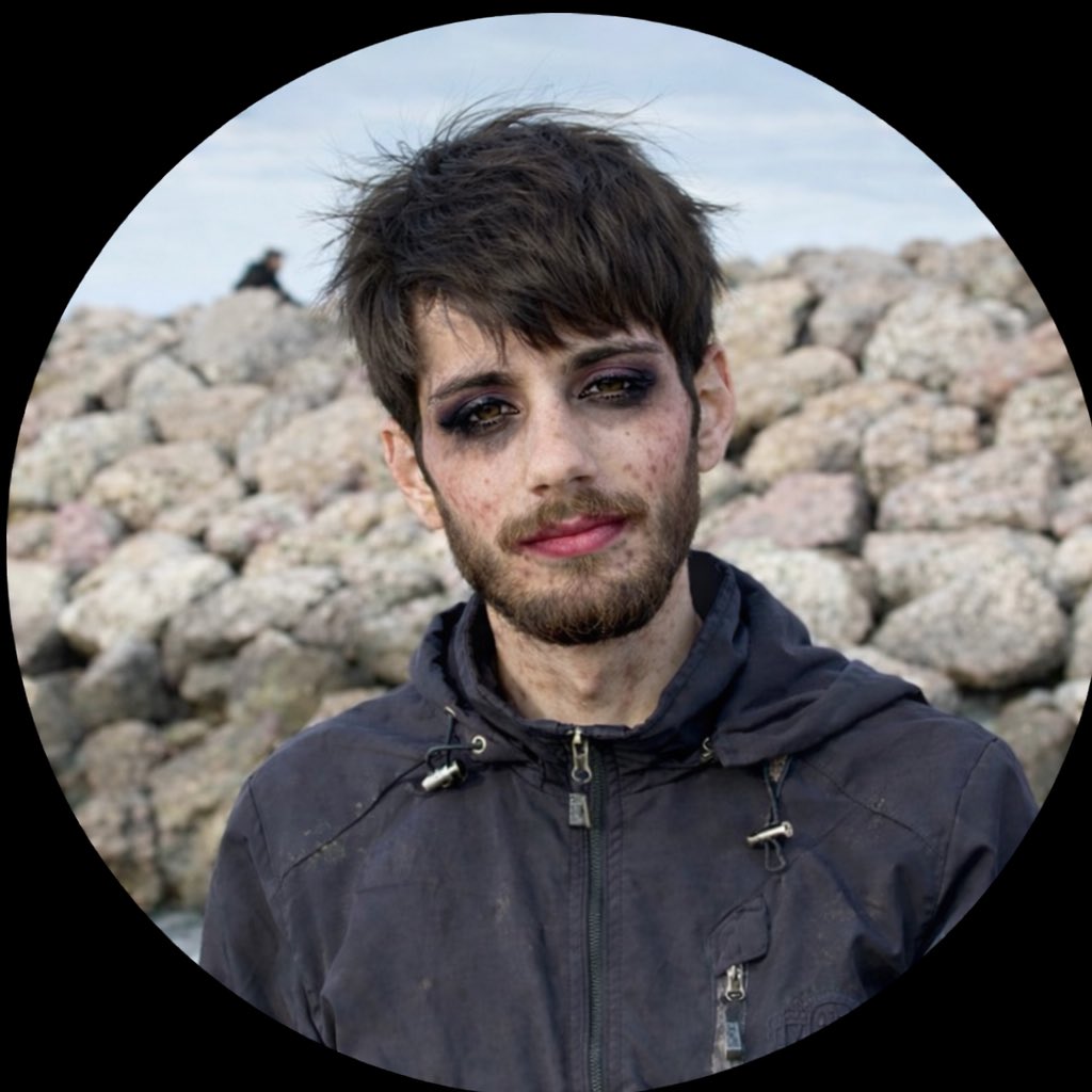 مھدےاسدے☫ tweet media