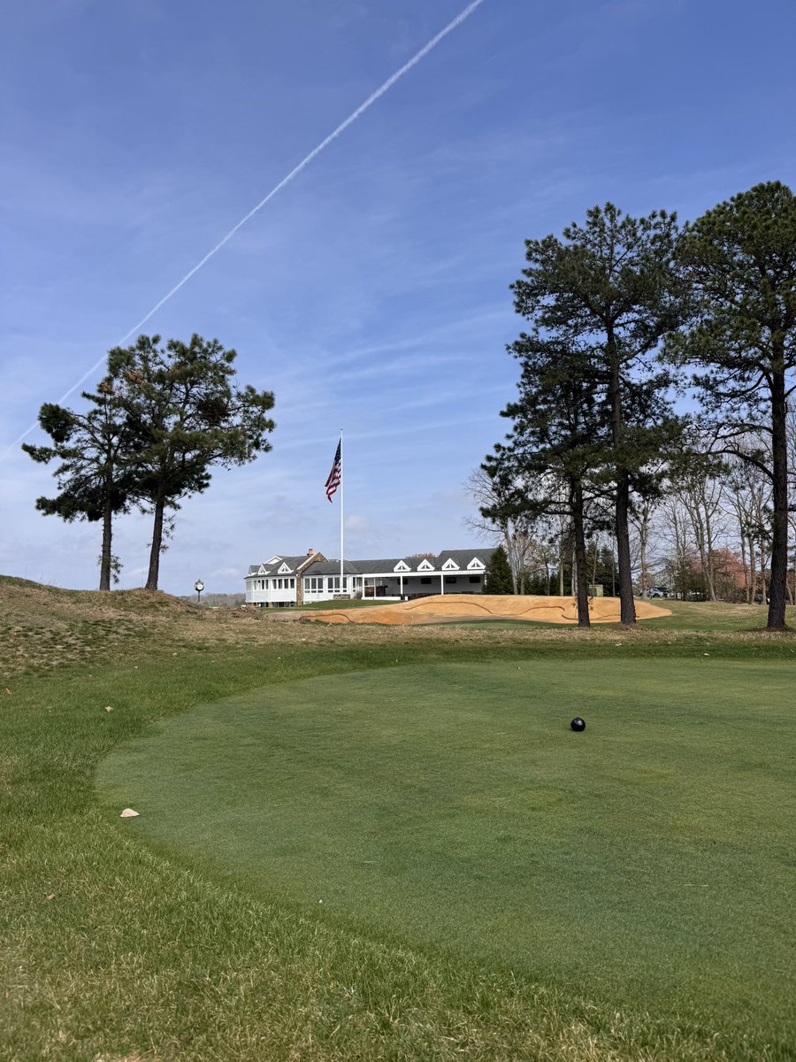 Mr. Mills tweet media