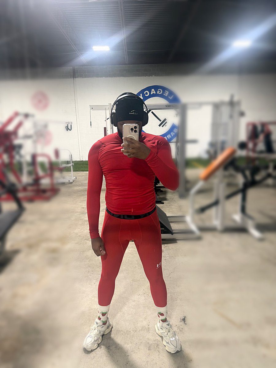 $trawberry tweet media