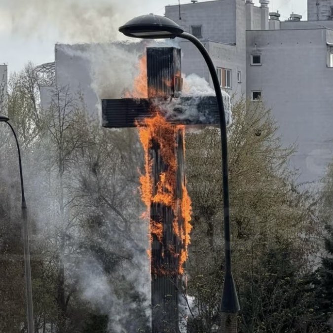 Sebastian Czapliński tweet media