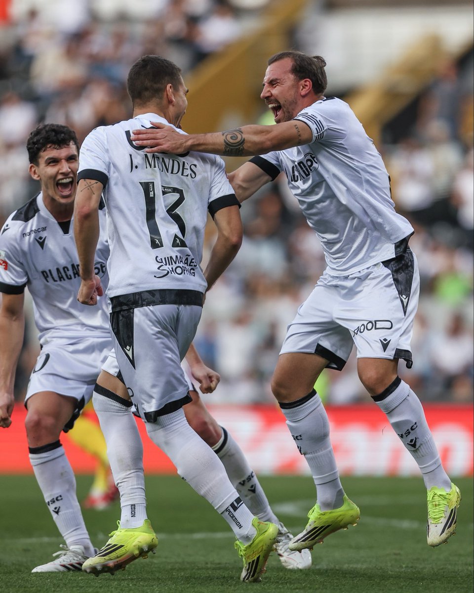 Vitória SC goleou o Tondela por 5-0.