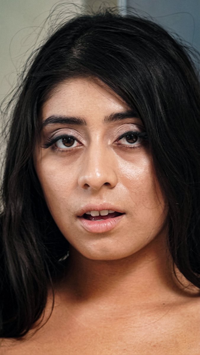 UHQ TWEETS tweet media