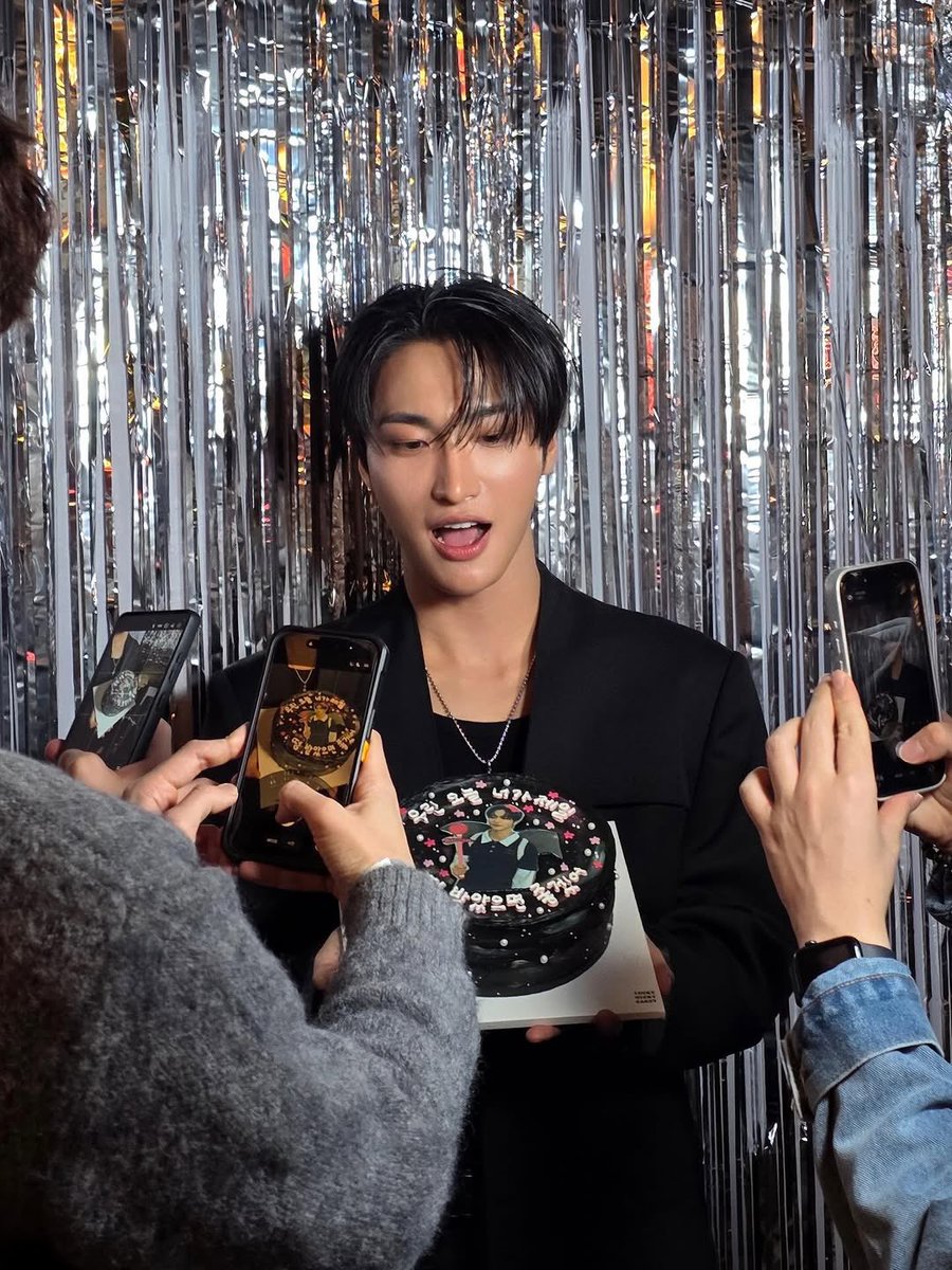 Everything Seonghwa tweet media