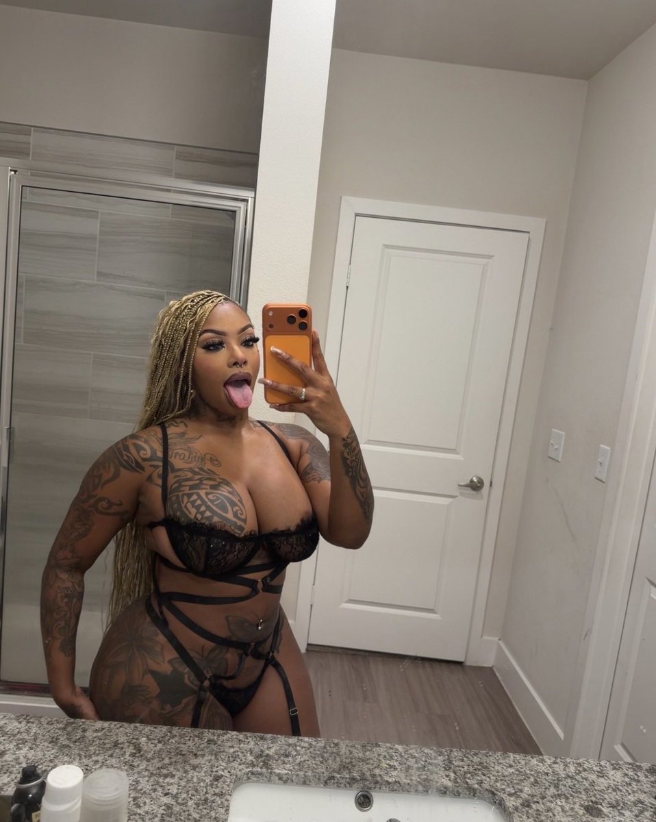 BRINA🥰🥰🥵 tweet media