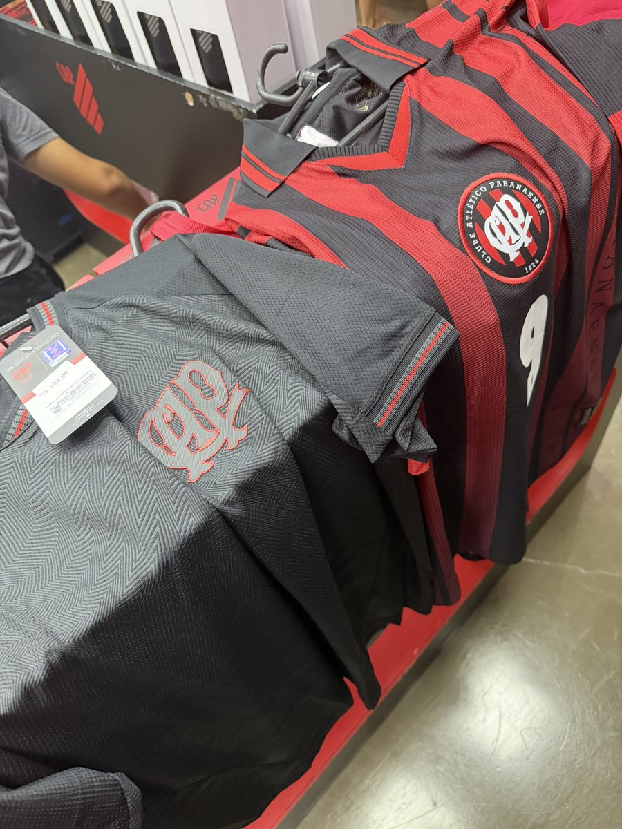 Juliano Lorenz Oscar tweet media