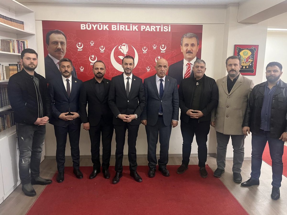 22 ve 26. Dönem Ak Parti Milletvekilimiz Sayın Prof.Dr.Mustafa ILICALI beyefendi,
Emekli Tümamiral Sayın Prof. Dr.Cihat YAYCI Paşamız,
İstanbul Ticaret Üniversitesi Mütevelli Heyet Başkanı Sayın Dr. İsrafil KURALAY hocamız,
Palez Genel Başkan Sayın Hüseyin Yer beyefendi,
Palez