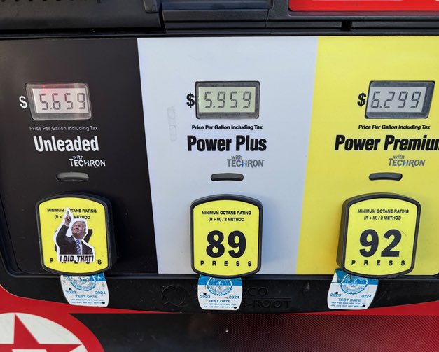 Senator Mazie Hirono tweet media