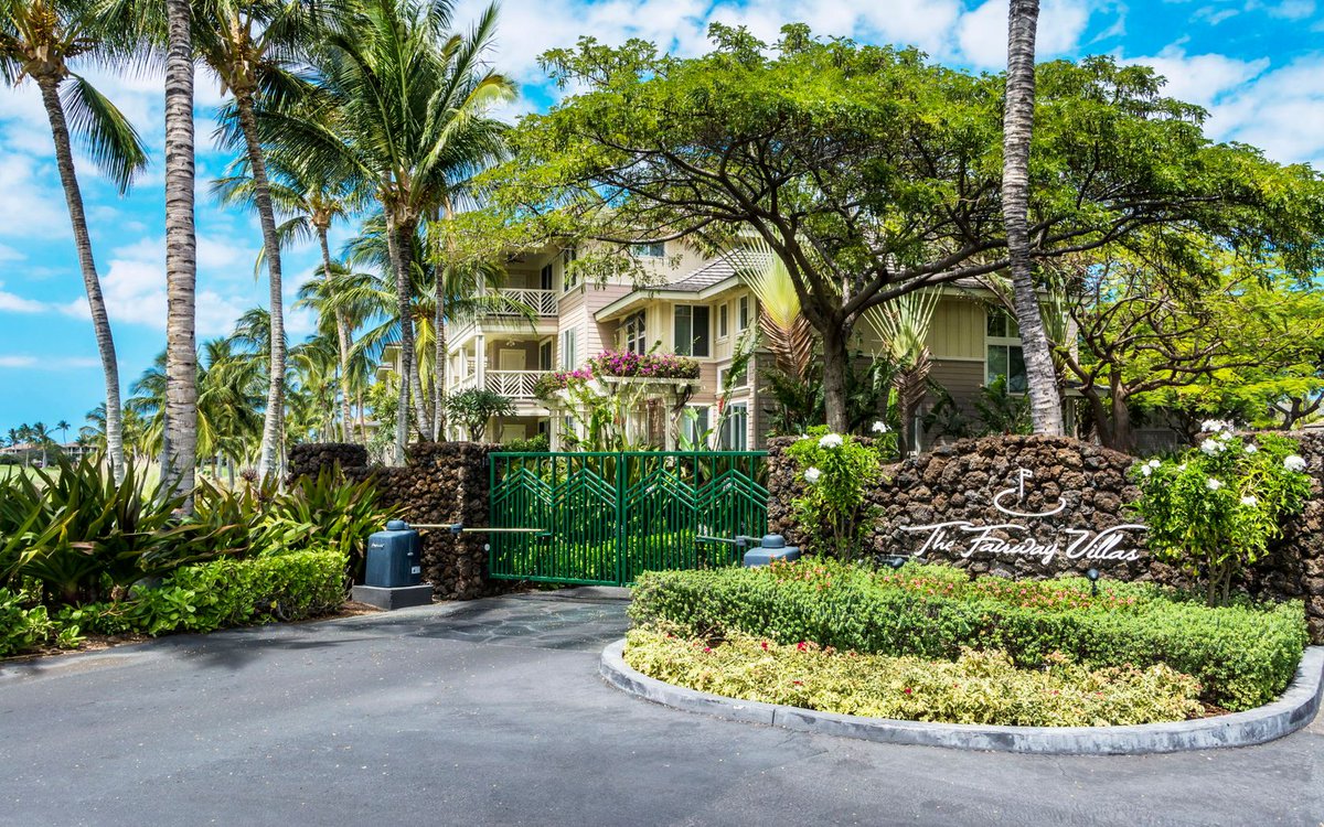 Hawaiʻi Life tweet media