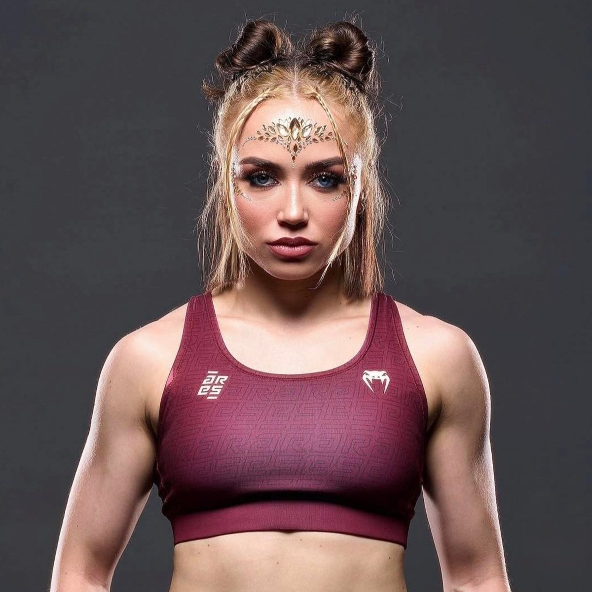 𝐦𝐚𝐧𝐧𝐲 𝐟𝐞𝐫𝐧𝐚𝐧𝐝𝐞𝐬 tweet media