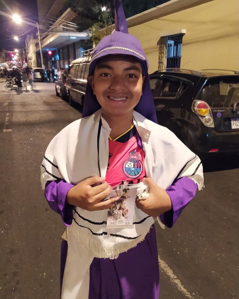 El Incondicional tweet media