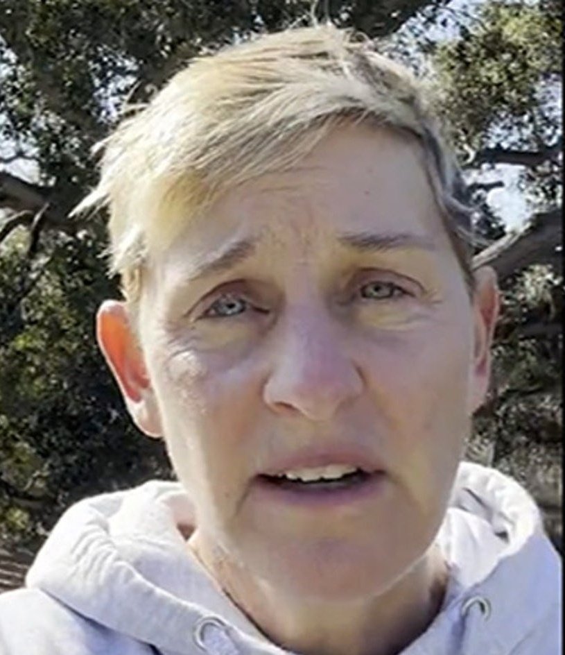 LangmanVince's tweet image. Bruce Springsteen is Ellen DeGeneres with a spray on tan! 😂