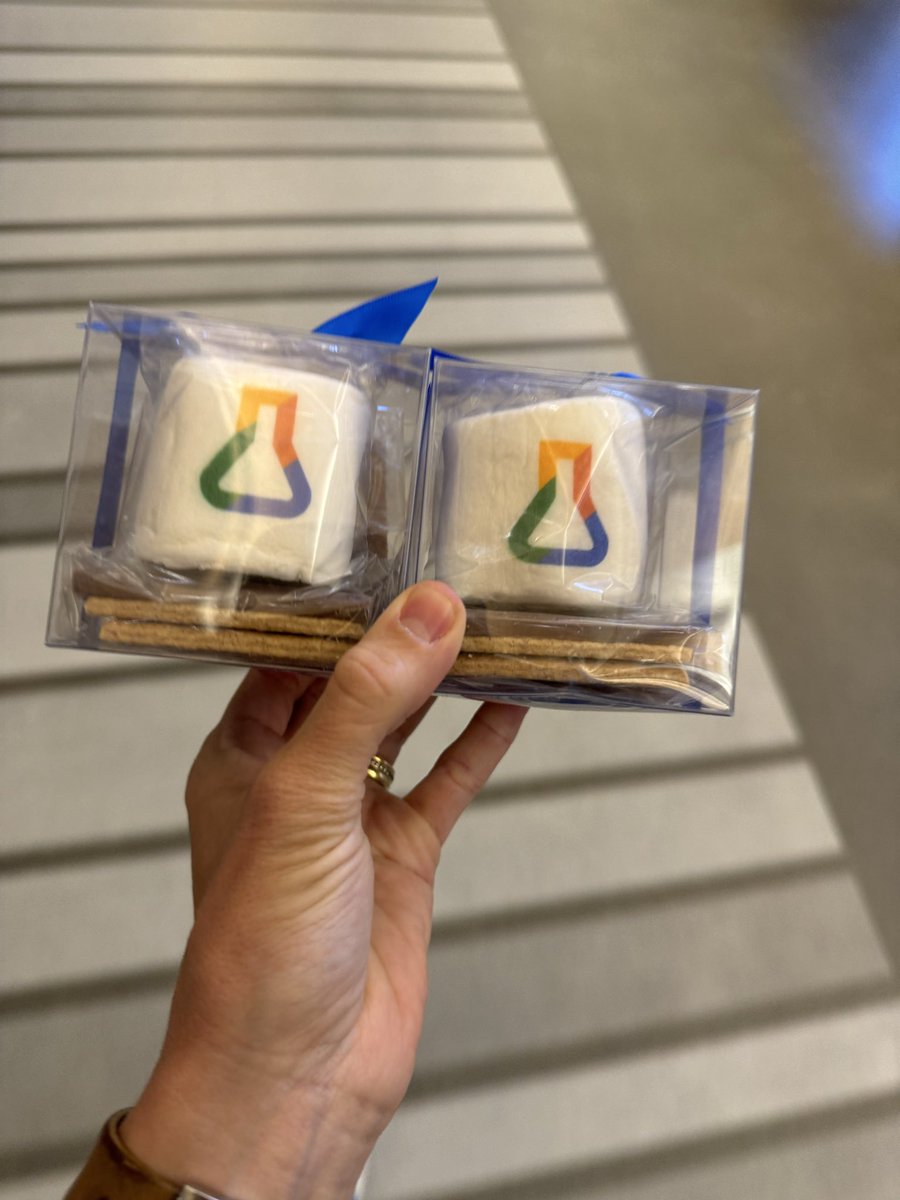 Kath Korevec tweet media