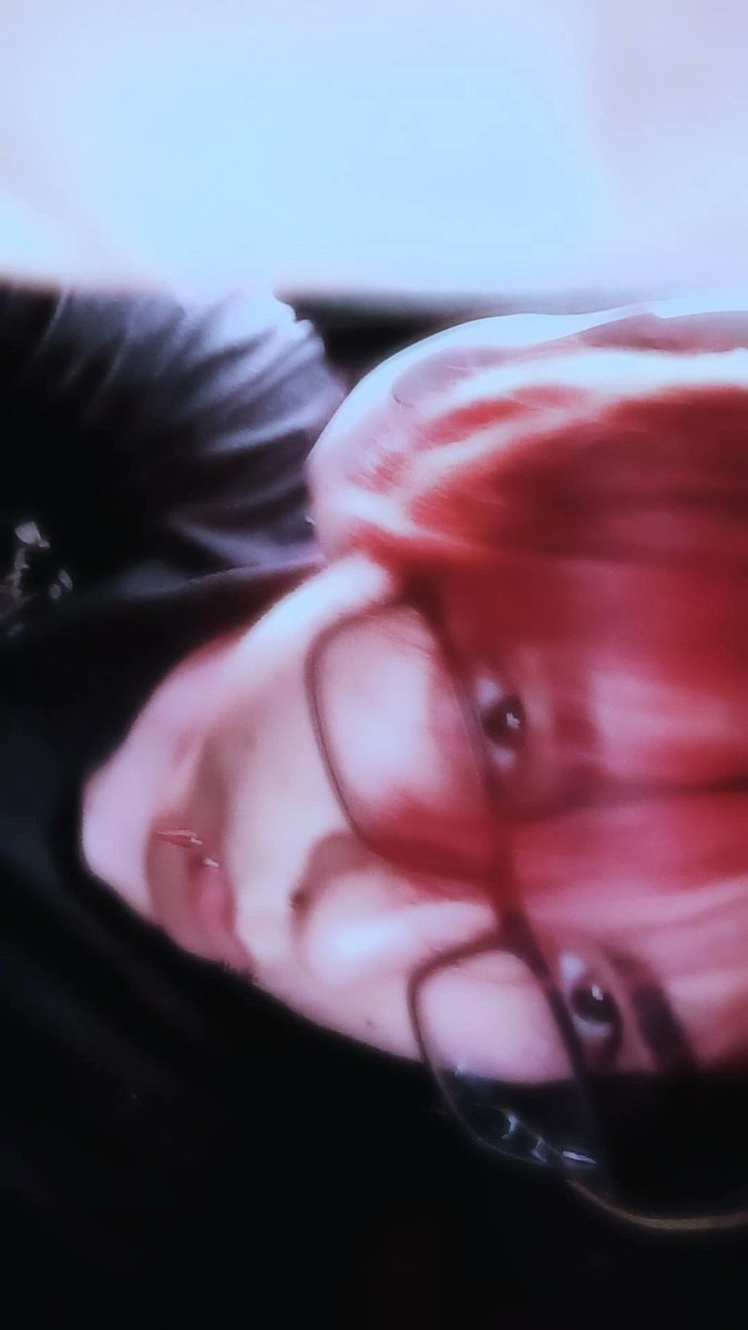 Мирчарл!? 🦇 tweet media