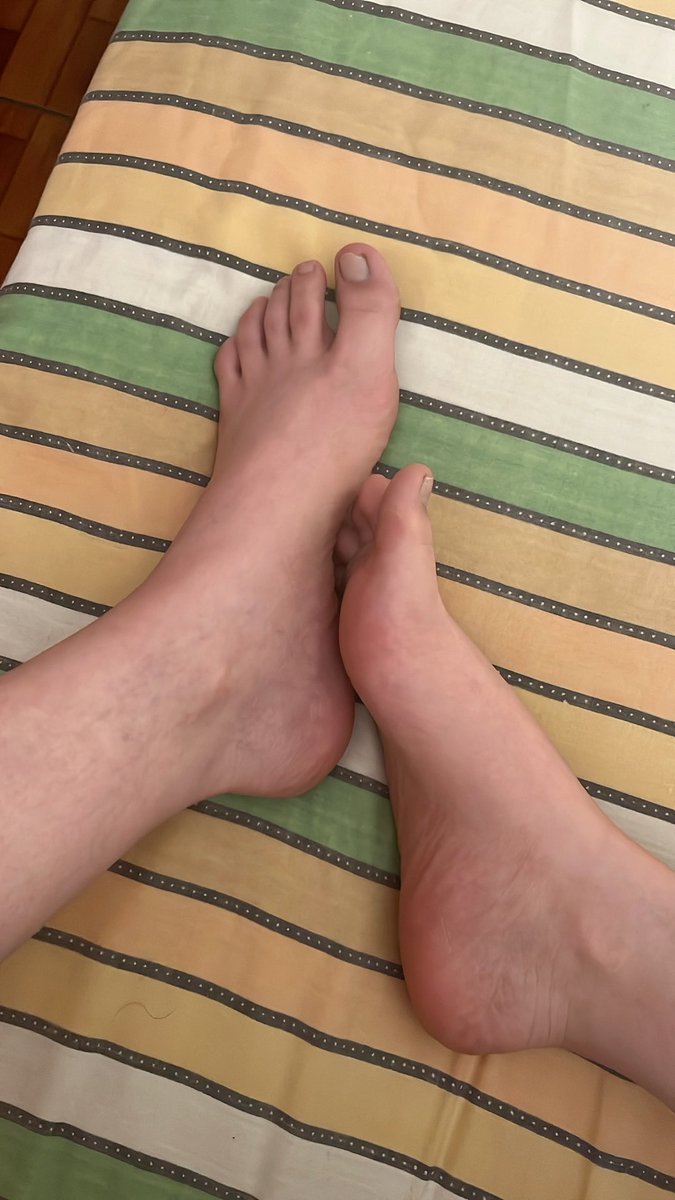 DBelona's tweet photo. ¿te masajeo con ellos?

Manda telegram @DBelona

#pieslindos #piesbonitos #pies #feetworshi̇p #footfetısh #cdmx https://t.co/YMwOVnVFyD