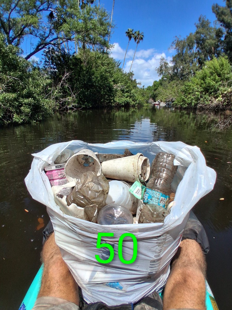 TommyPicsUpTrash tweet media