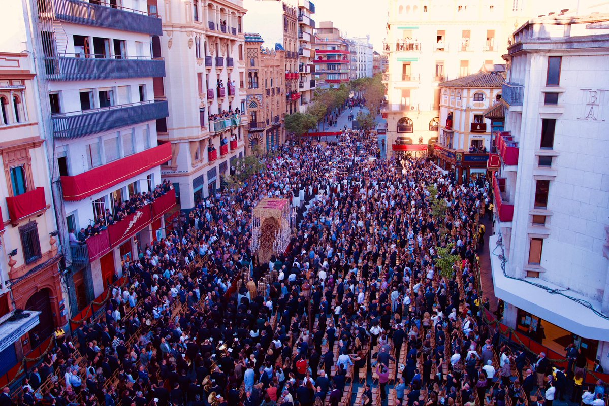 Pasión de Sevilla tweet media