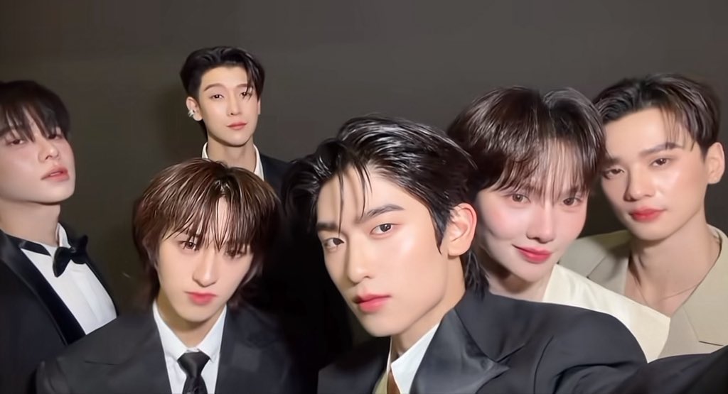 TMK🍓🦊 DWY and ArthitDaotok era🎀 tweet media