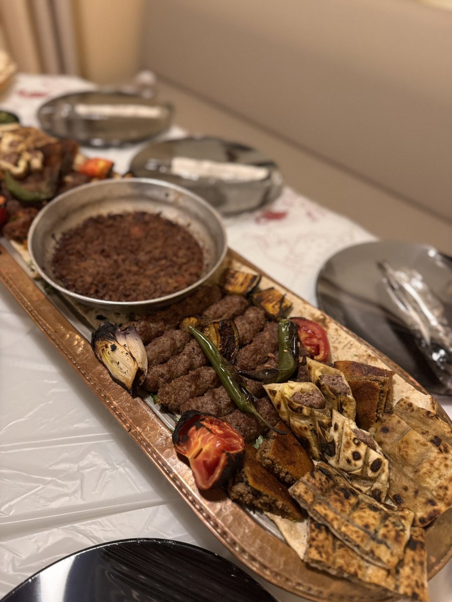 الذّواق tweet media