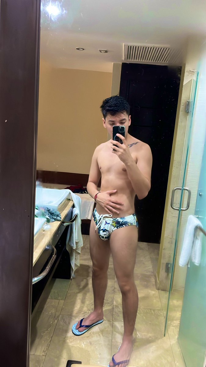 Alexx tweet media