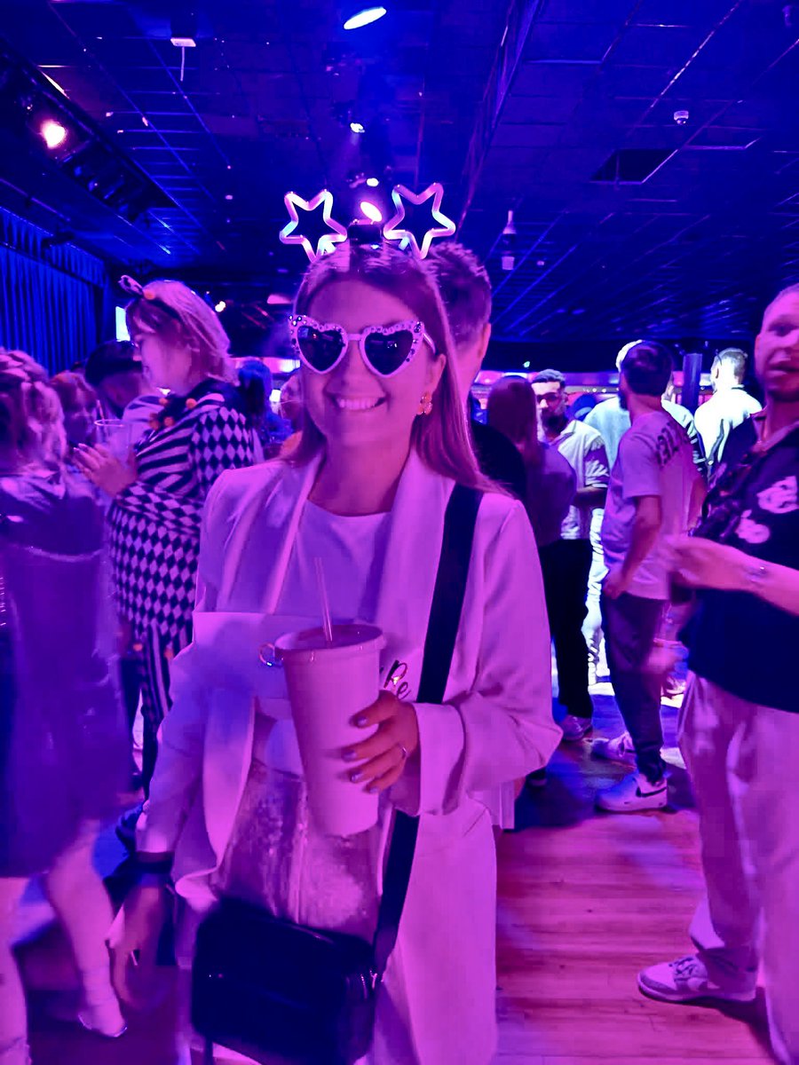 chloe_dv's tweet photo. This time last week, I was watching @AstonMerrygold on my Hen Do, Take Me Back 🥲🤩🥹🪩🤍💚 https://t.co/EOKmYwfdSC