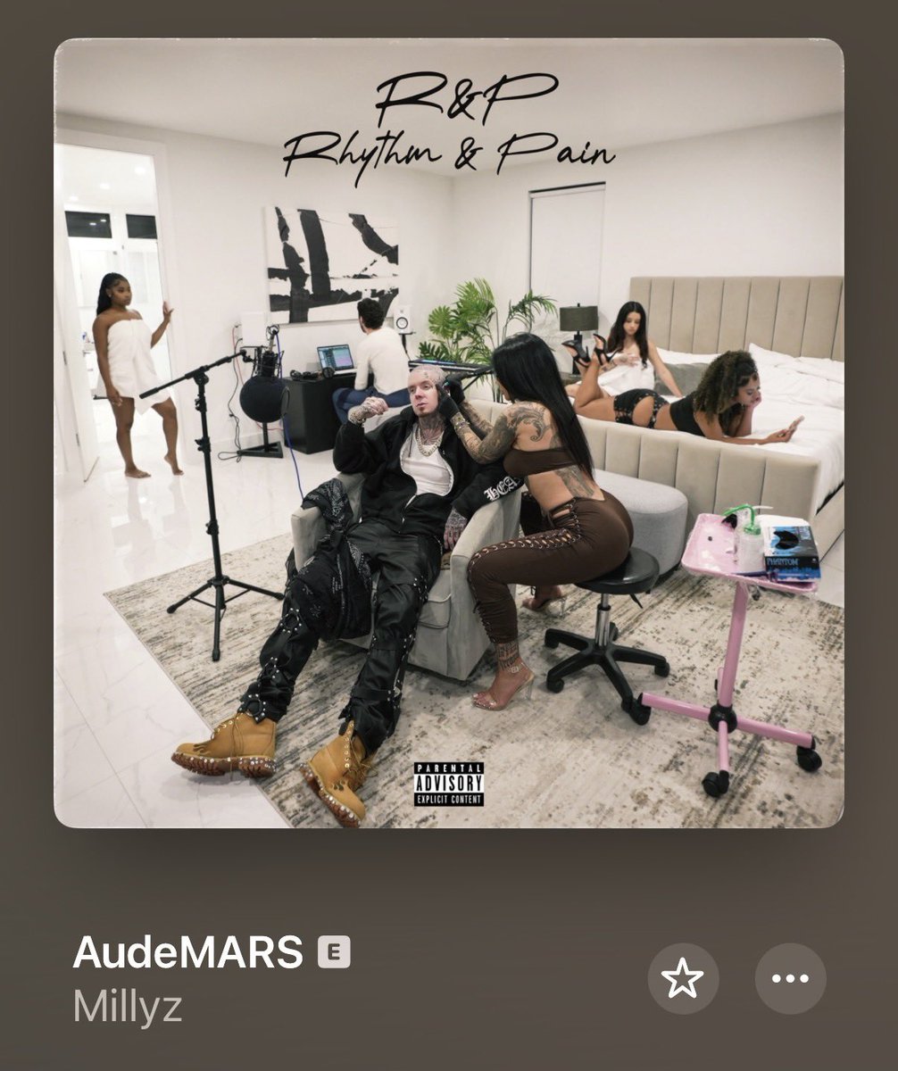 cloudfleetradio's tweet photo. #NowPlaying (@MILLYZ) “AudeMARS” #PirateRadio live lounge 📡 https://t.co/BZicqMUBq2