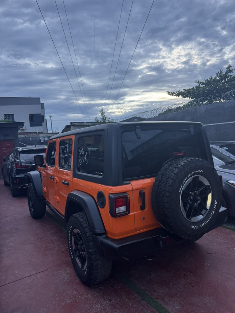 Mr. Manny 🚘 tweet media