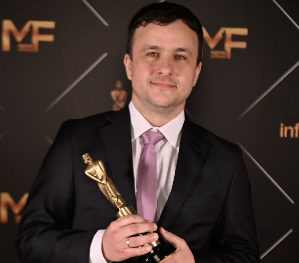 Pajarita tweet media