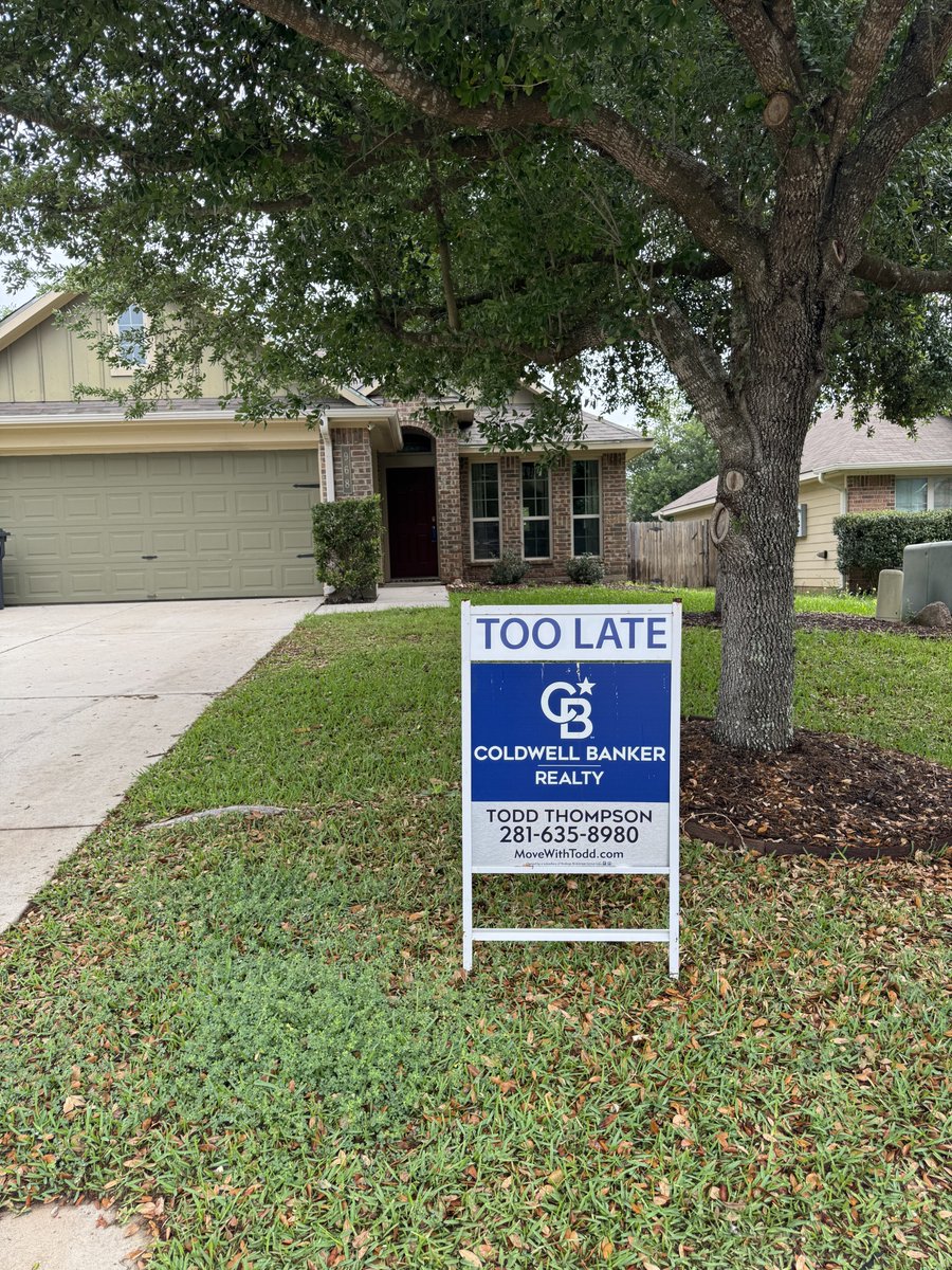 MoveWithTodd's tweet photo. ✨ Huge congrats to my amazing sellers! ✨ Thank you for trusting me with your starter home. It was an honor to help you close this chapter and step confidently into the next. 

Wishing you joy, fresh beginnings, and beautiful memories in your new home. 🏡💛 https://t.co/8PkP1Xpdjo