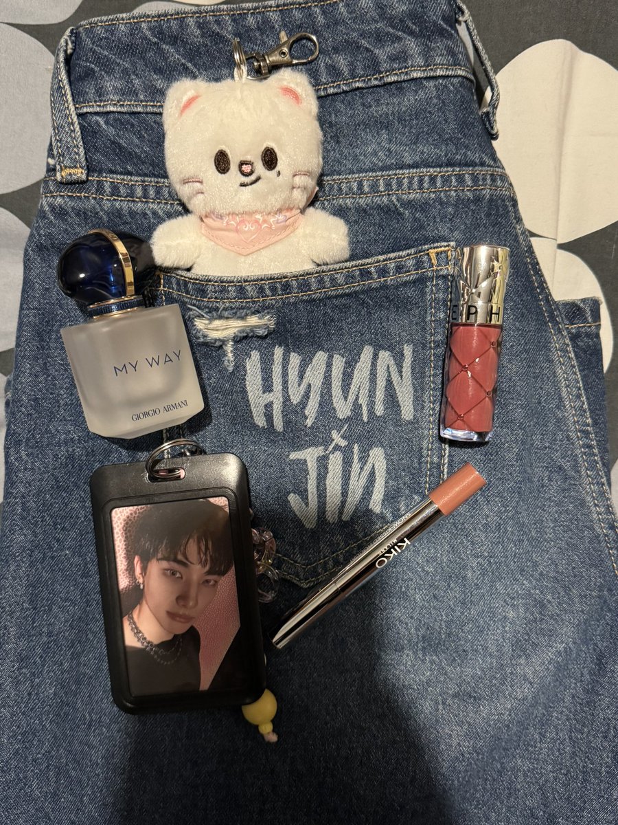 Sofi🩰♡ saw SKZ tweet media