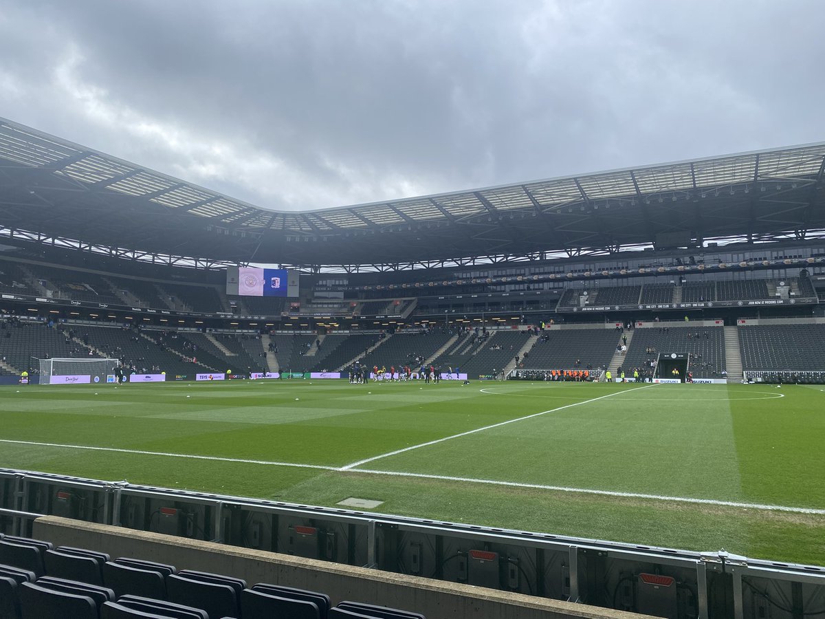 1978Antsmith's tweet photo. Ground 57 of the current 92 Prem and EFL clubs completed, a visit to Stadium MK to watch MK Dons vs Barrow, in a clash of top of the table vs bottom of the table. Barrow will be the happiest of the two teams. Wasn’t a great game and a draw was fair result in the end. https://t.co/BVNGixShv4
