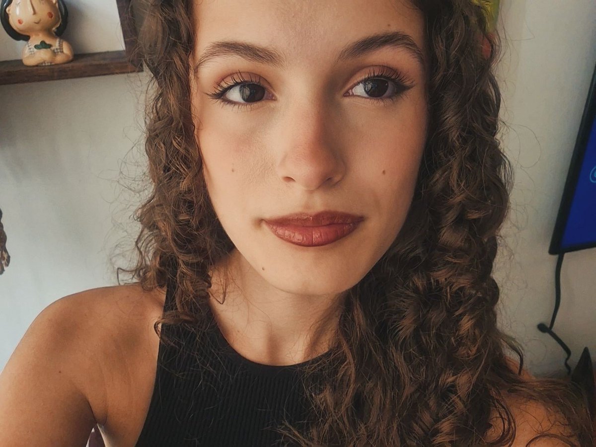 viss' jisung's wife IN RIO ୨ৎ tweet media