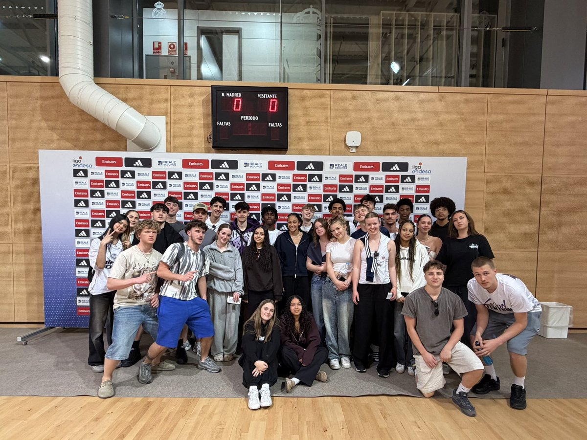 ItchenBball's tweet photo. 🏀🇪🇸 the crew taking in Real Madrid vs. Gran Canaria @Liga_U22 at Ciudad Real Madrid campus!

#KestrelsFamily #HalaMadrid https://t.co/MkG0DBn6WT
