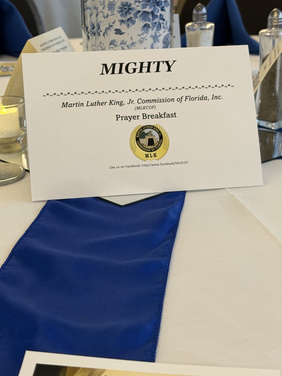 MOOREforFL's tweet photo. This morning I attended the annual Dr. Martin Luther King Jr. Prayer Breakfast. As we remembered Dr. King, Bishop Stokes reminded us not to let anyone kill the dream. Congrats to Rev. Rawls (Drum Major for Justice Faith Award) and Noah Brock (Joel Buchanan Scholarship). https://t.co/kubDeNWRNH